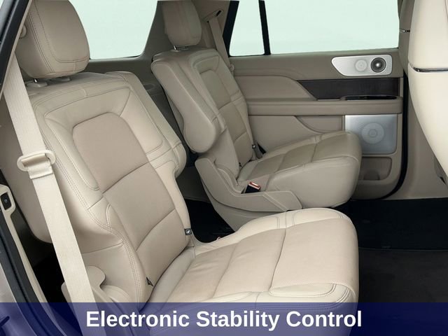 Used 2020 Lincoln Navigator Reserve w/ Luxury Package image 28