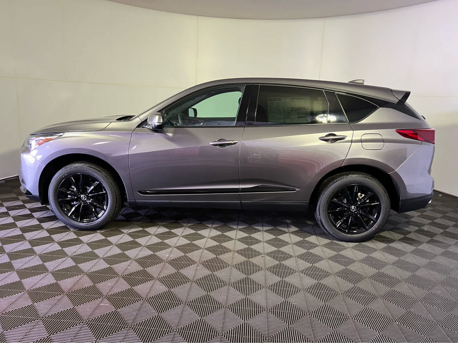 New 2026 Acura RDX SH-AWD image 4