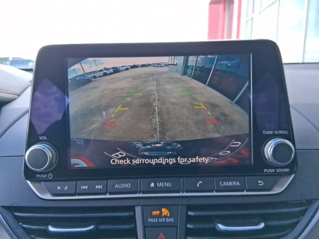 Used 2025 Nissan Altima 2.5 SR FWD image 14