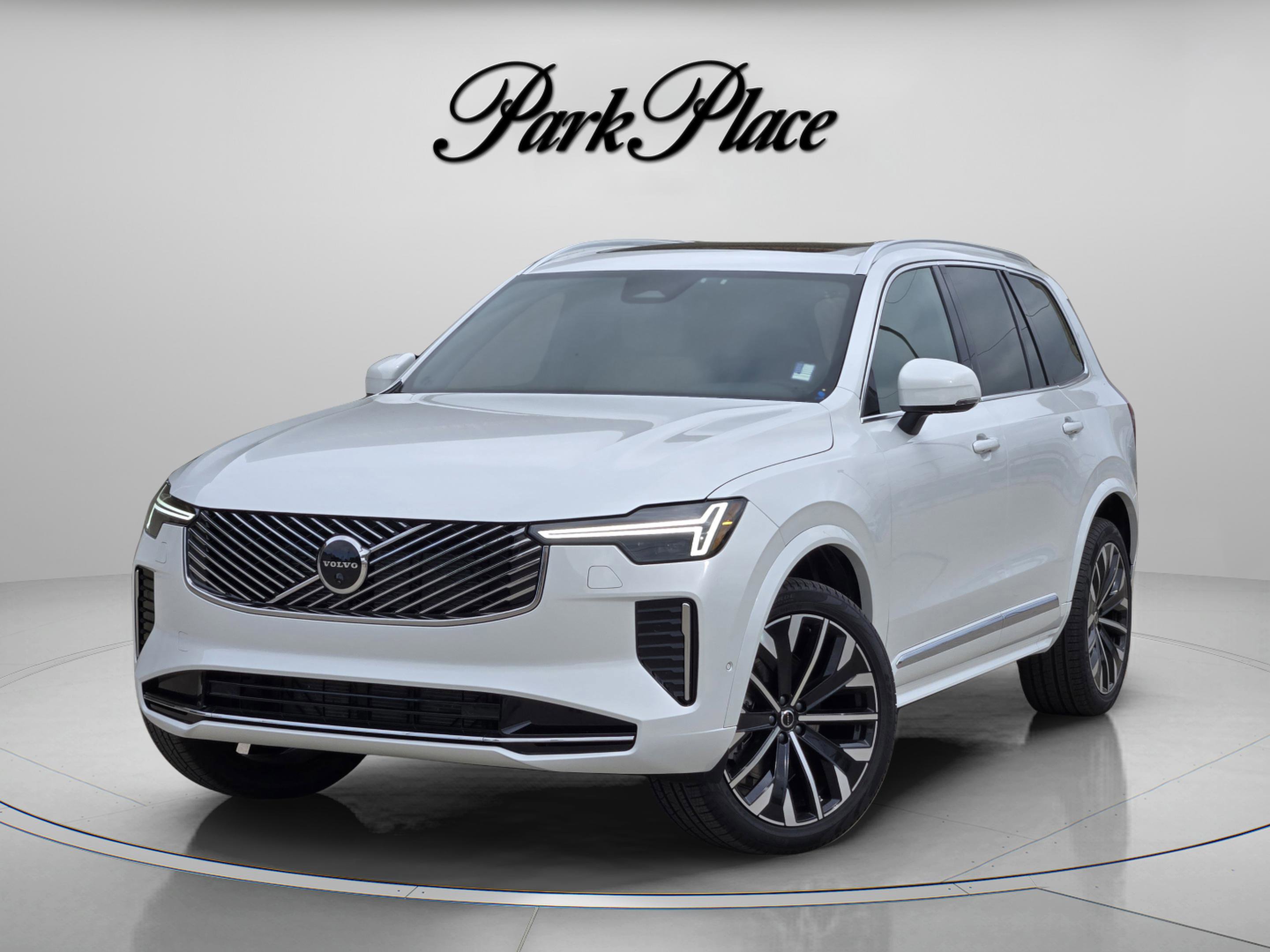 Used 2026 Volvo XC90 B5 Plus w/ Protection Package Premier