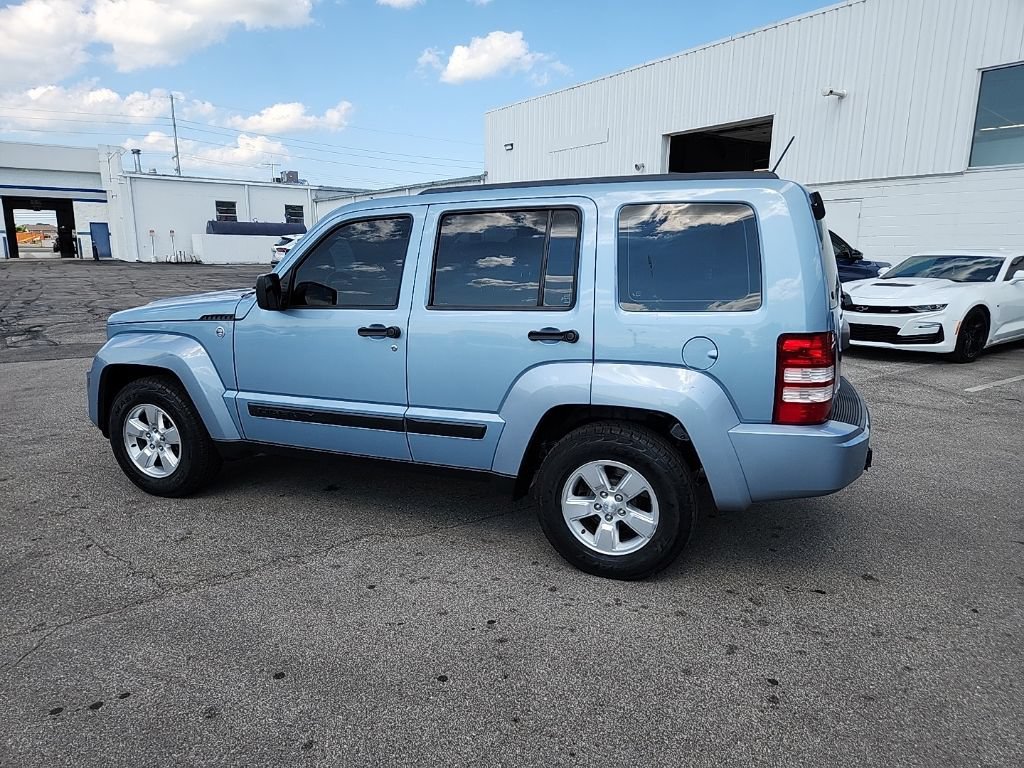 Used 2012 Jeep Liberty Sport w/ Trailer Tow Class III Group AWD/4WD image 8