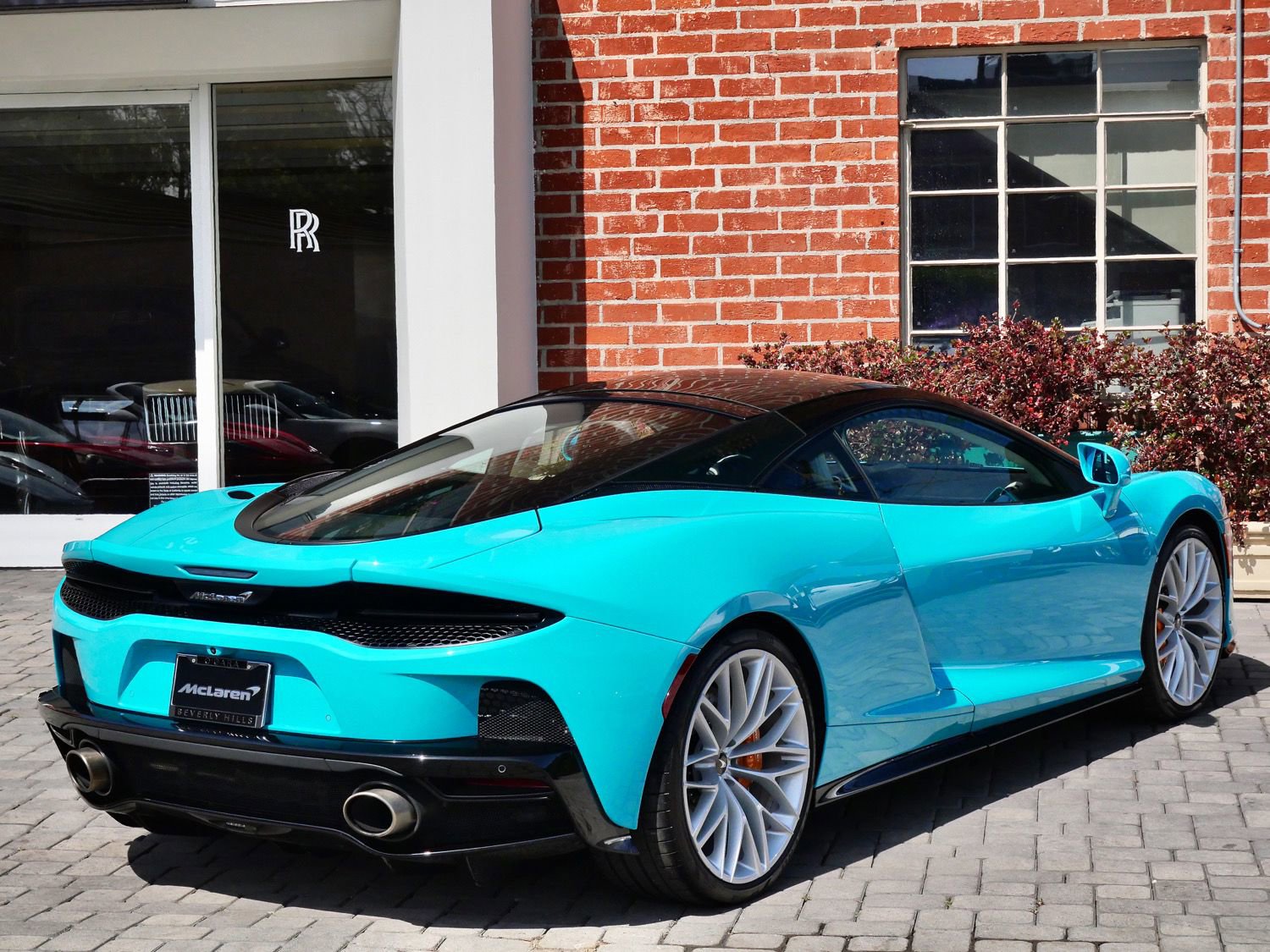 Used 2023 McLaren GT RWD image 4