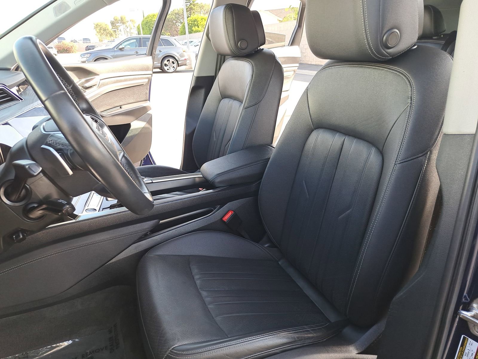 Certified 2023 Audi e-tron Premium Plus w/ Premium Plus Package AWD/4WD image 15