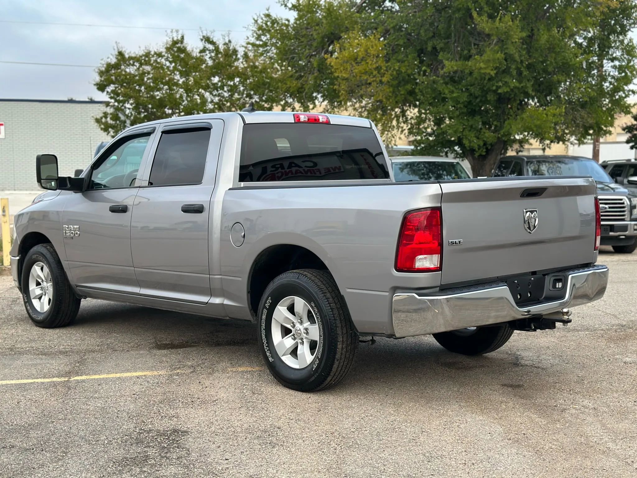 Used 2022 RAM 1500 Classic SLT w/ Trailer & Traction Group image 4