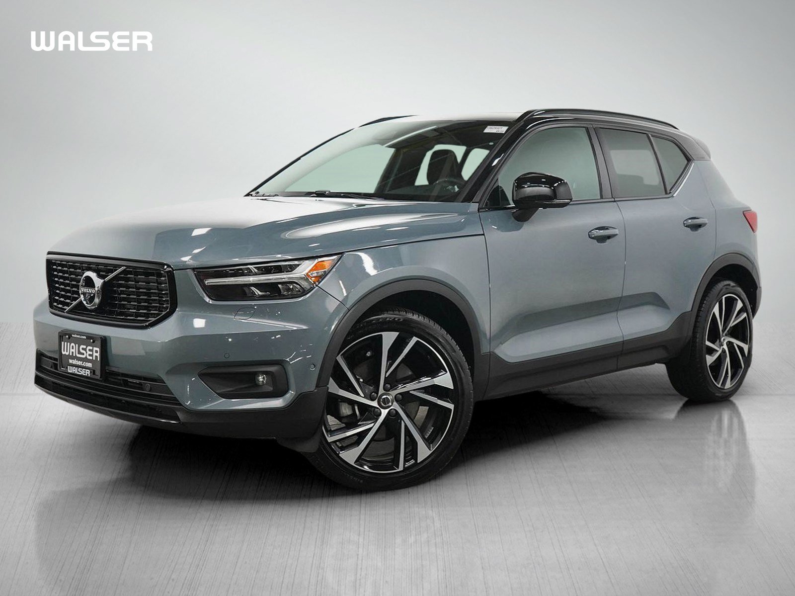 Used 2020 Volvo XC40 T5 R-Design AWD/4WD video 1