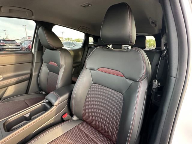 Used 2025 Nissan Kicks SR AWD/4WD image 26