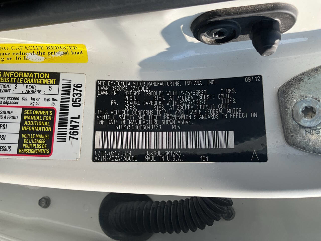 Used 2013 Toyota Sequoia Platinum image 21