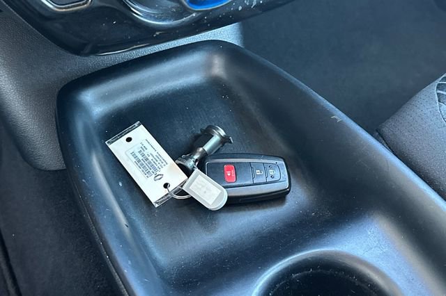 Used 2016 Toyota Prius Two image 11