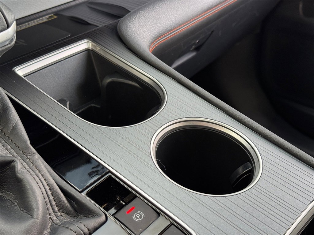 Certified 2022 Toyota Sienna XSE image 39