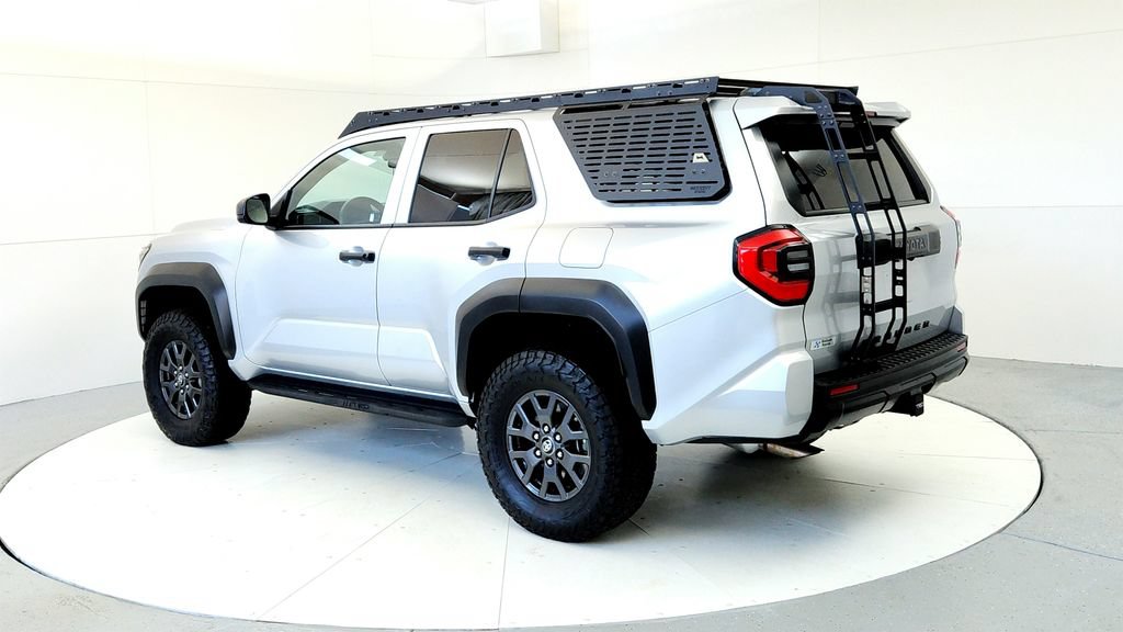 Certified 2025 Toyota 4Runner SR5 AWD/4WD image 4