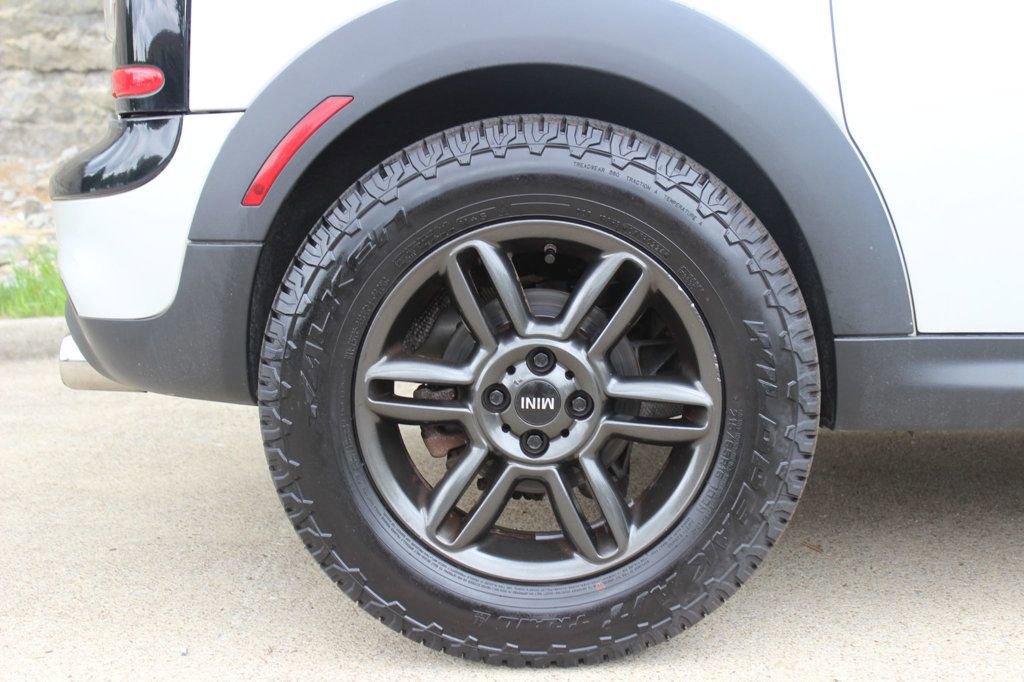 Used 2011 MINI Cooper Clubman S image 28