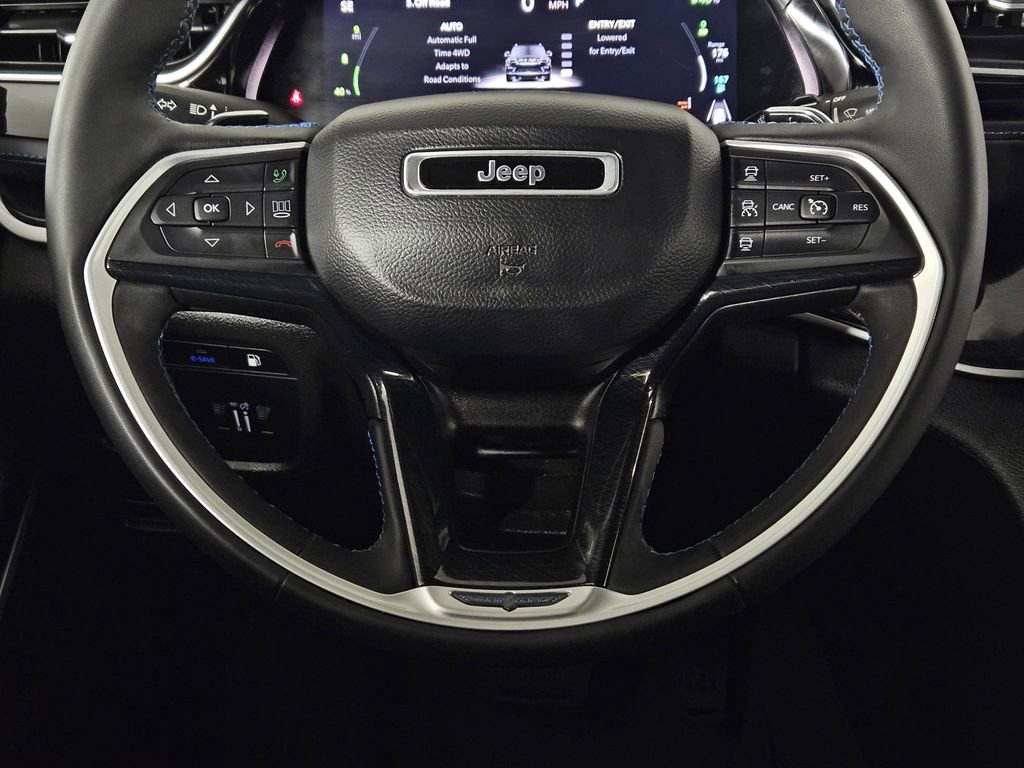 Used 2022 Jeep Grand Cherokee Trailhawk image 14