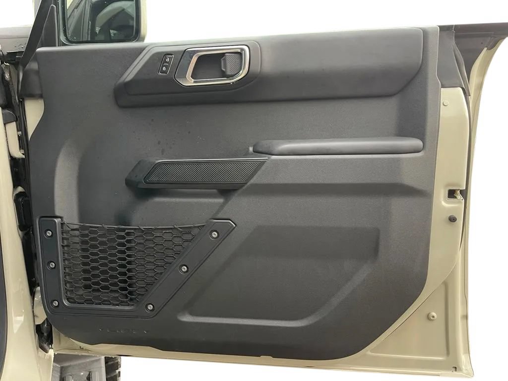 Used 2025 Ford Bronco Outer Banks AWD/4WD image 20