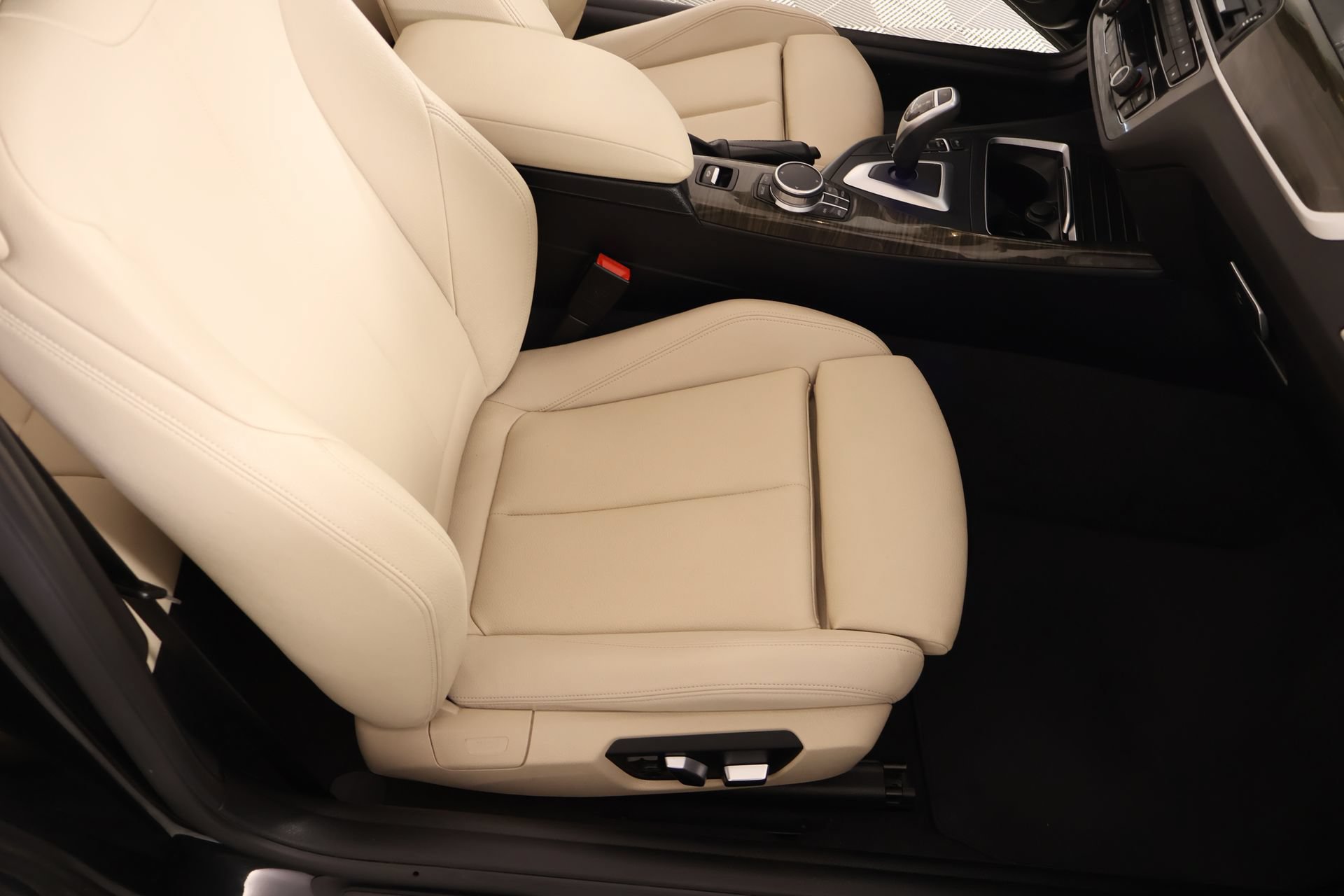 Used 2020 BMW 230i xDrive Convertible w/ Convenience Package AWD/4WD image 14