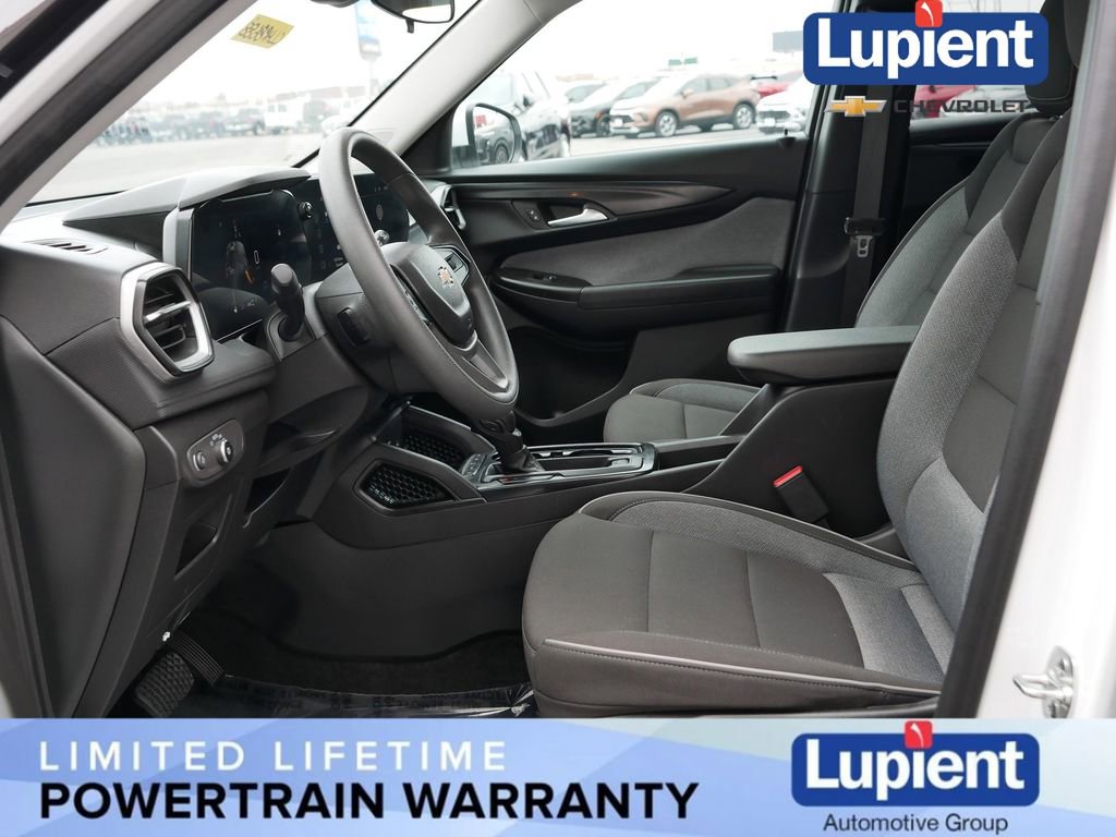 Used 2025 Chevrolet TrailBlazer LT image 14