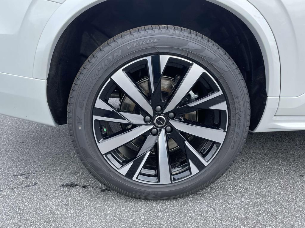 New 2026 Volvo XC90 B5 Core image 34