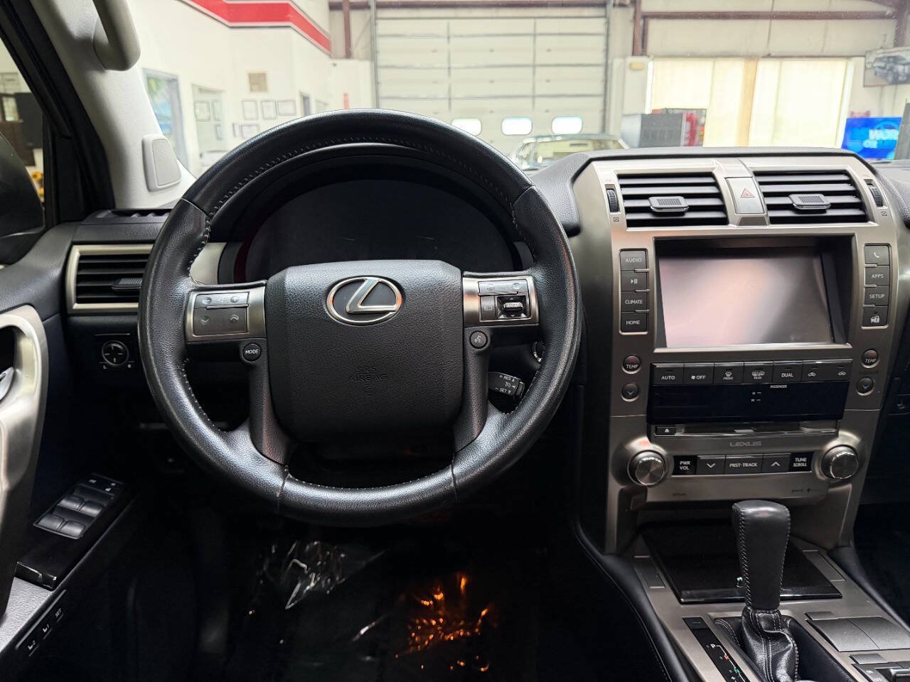 Used 2014 Lexus GX 460 AWD/4WD image 22