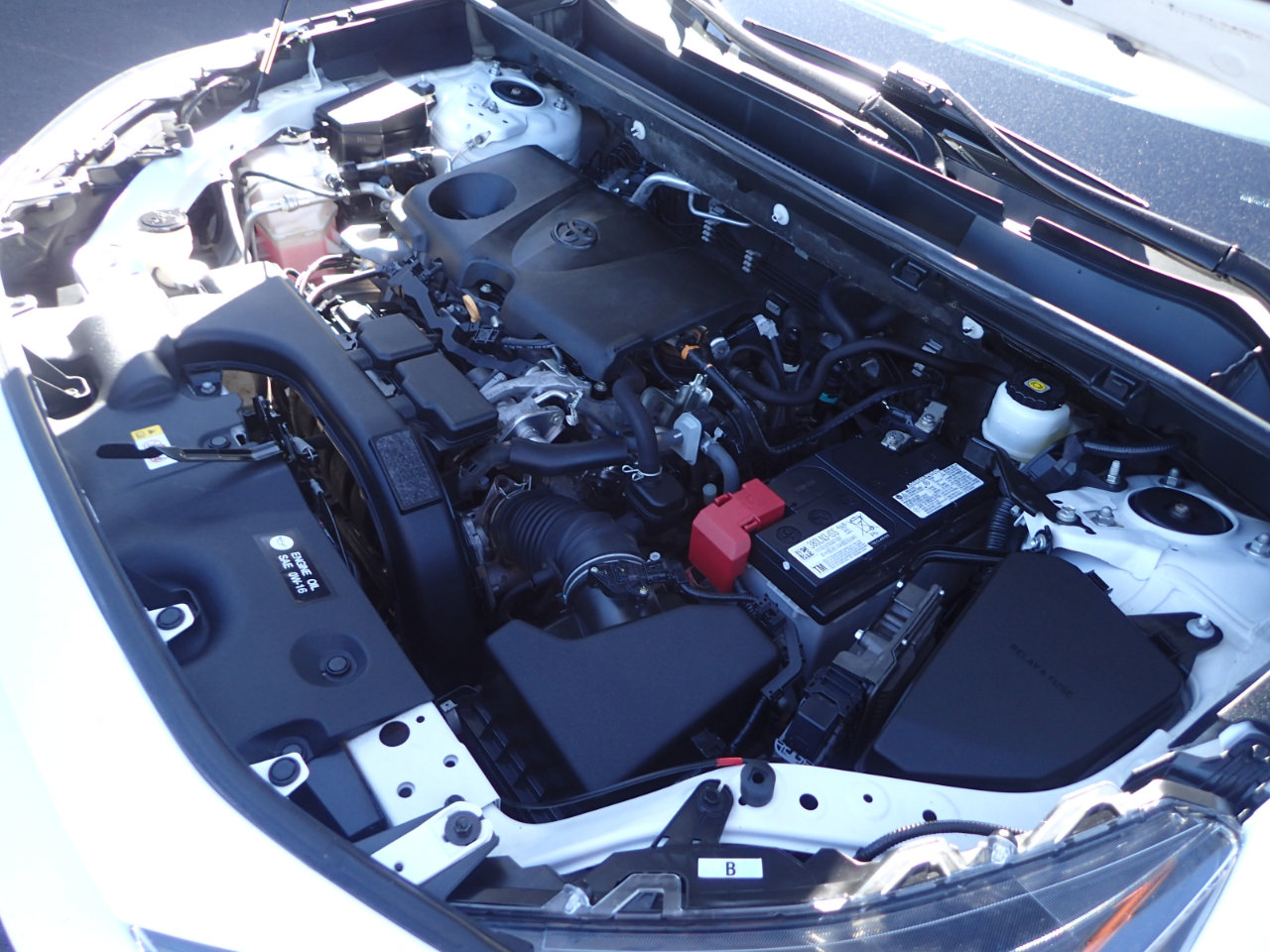 Used 2021 Toyota RAV4 LE image 22