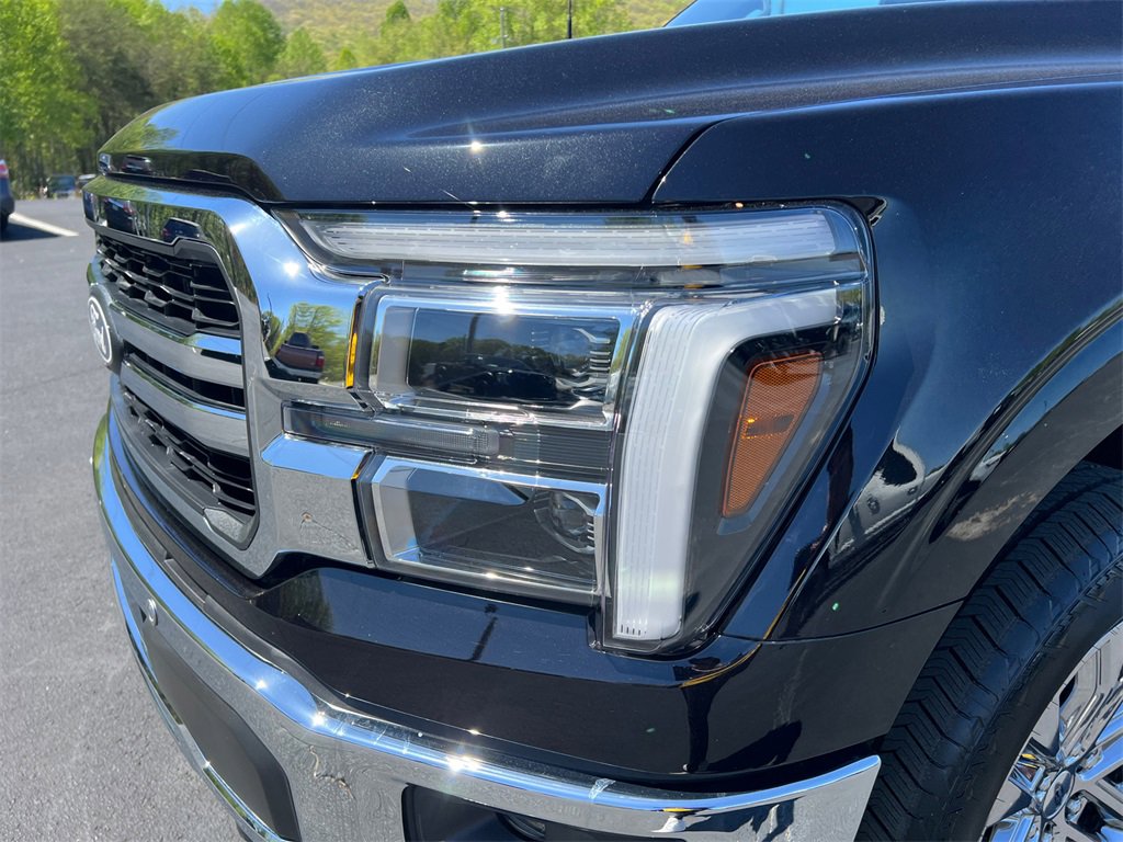 New 2025 Ford F150 Lariat w/ Equipment Group 501A Mid image 10