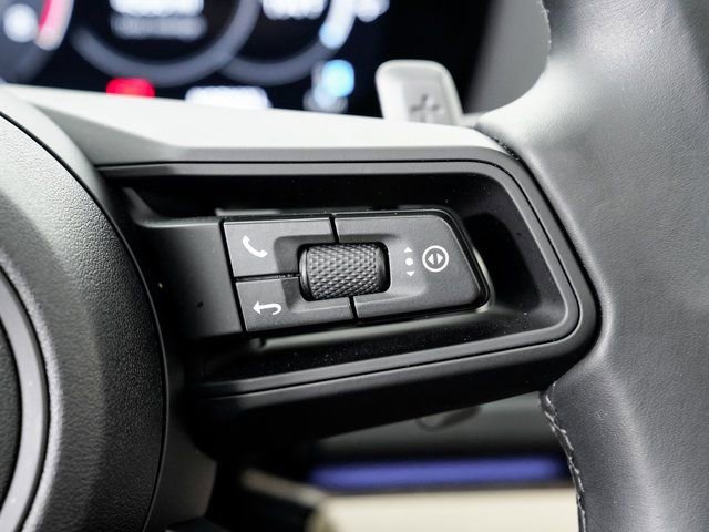 Certified 2025 Porsche Panamera 4 image 15