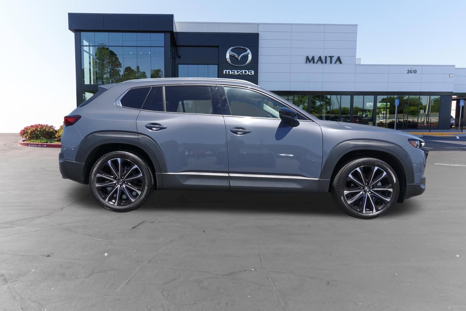Used 2025 MAZDA CX-50 AWD 2.5 S w/ Premium Plus Pkg image 2