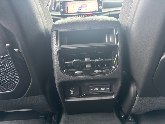 New 2027 Jeep Grand Cherokee Altitude AWD/4WD image 29