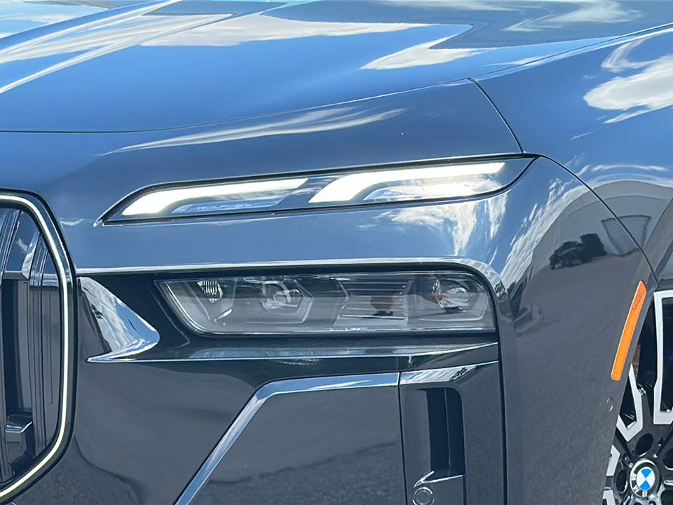 New 2026 BMW 740i w/ Premium Package image 4