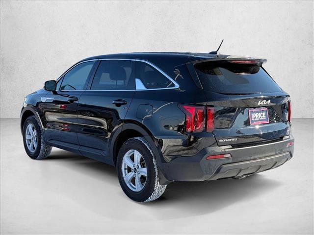 Used 2023 Kia Sorento LX image 7