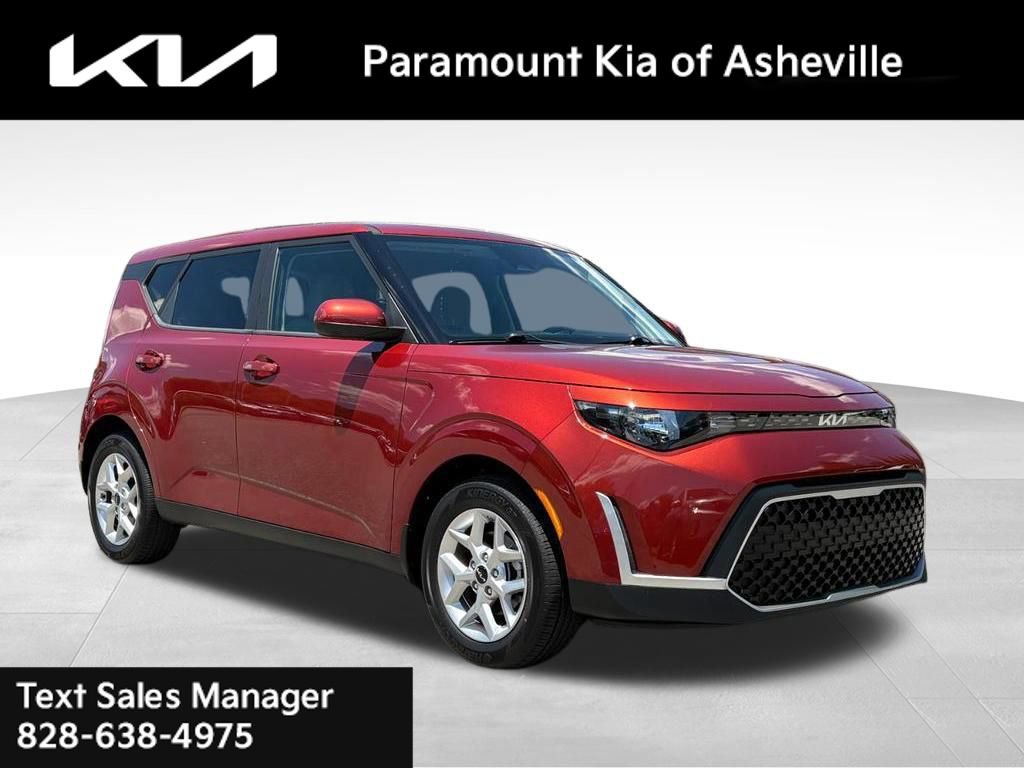 Certified 2023 Kia Soul LX w/ LX Technology Package FWD image 1