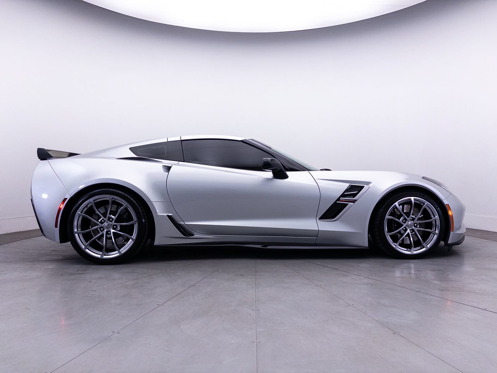 Used 2017 Chevrolet Corvette Grand Sport RWD image 41