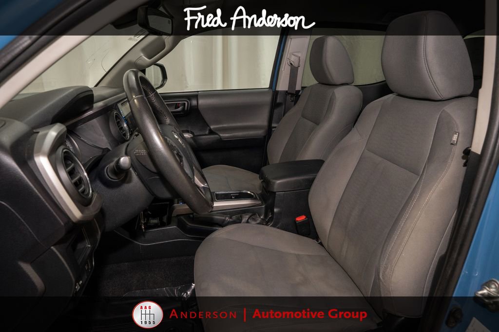 Used 2019 Toyota Tacoma SR5 RWD image 9