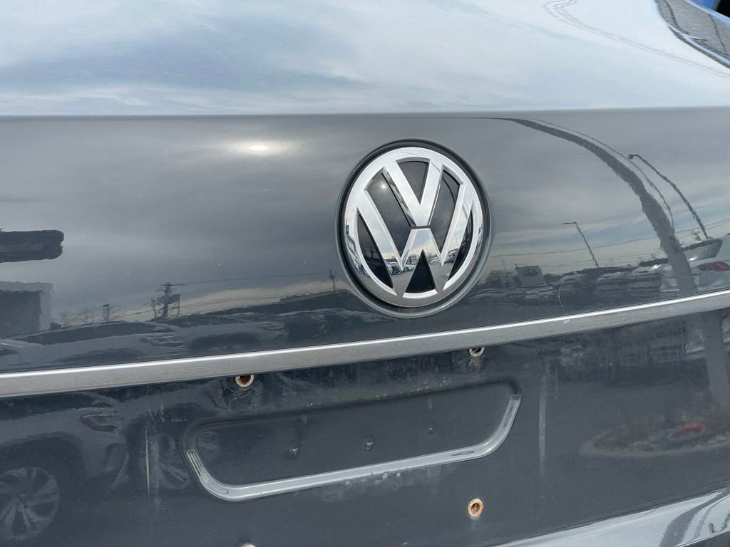 Used 2017 Volkswagen Passat 1.8T R-Line image 30