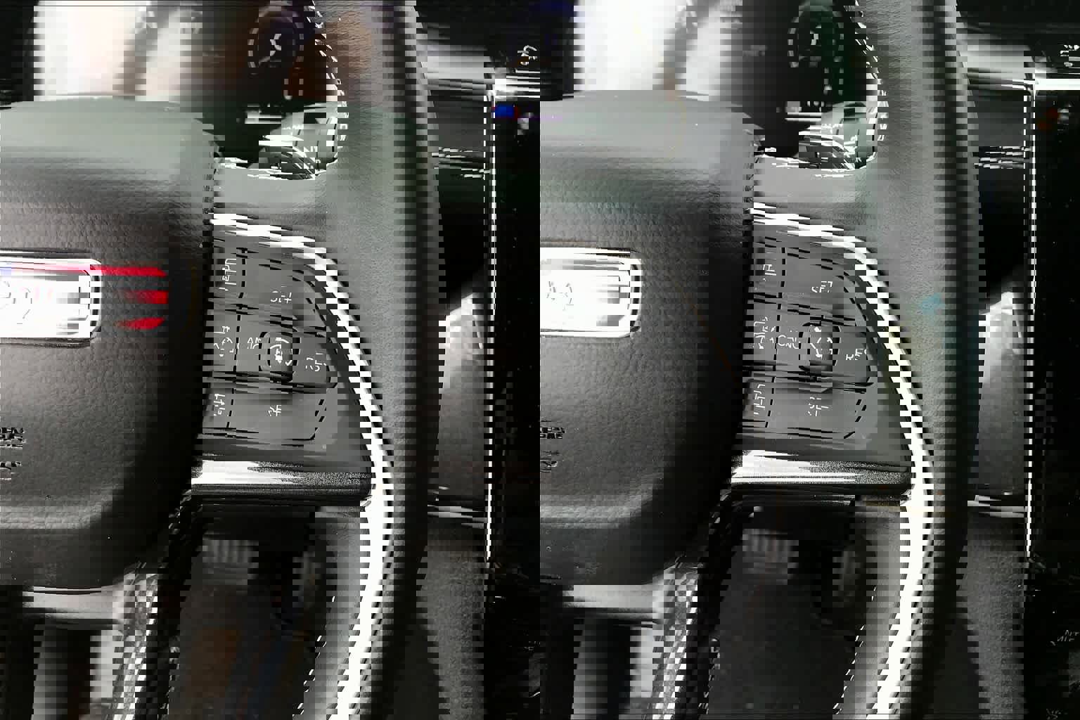 Used 2021 Jeep Grand Cherokee L Laredo w/ Luxury Tech Group I image 24