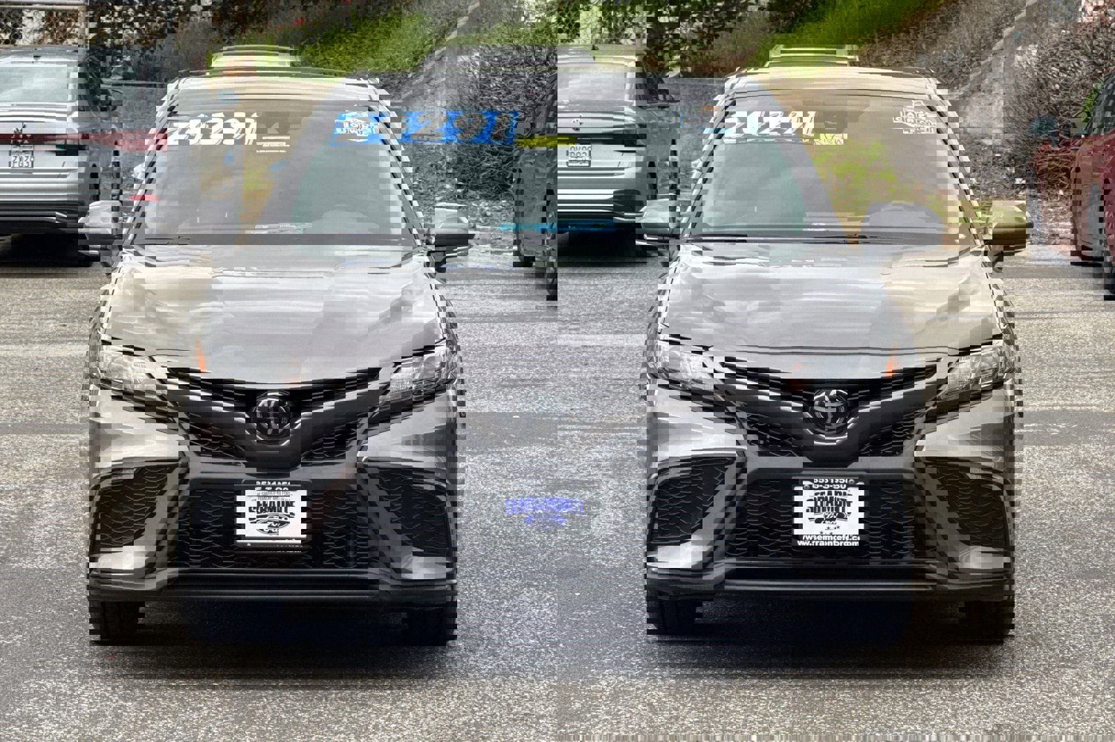 Used 2023 Toyota Camry SE image 10