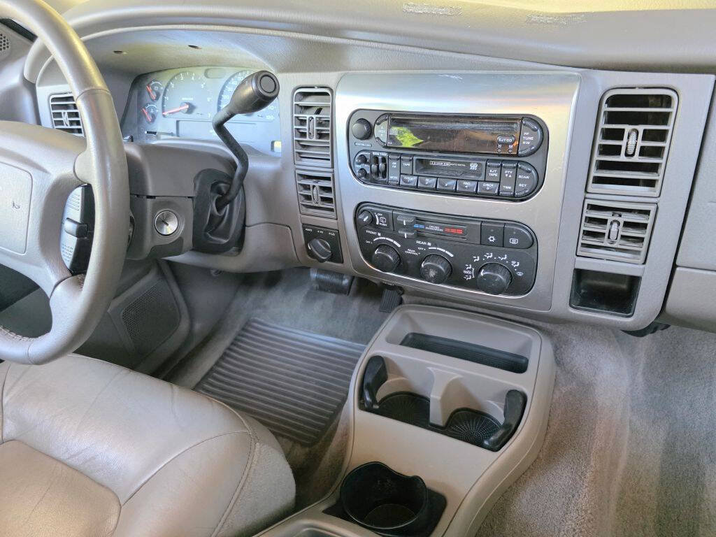 Used 2003 Dodge Durango SLT Plus AWD/4WD image 14