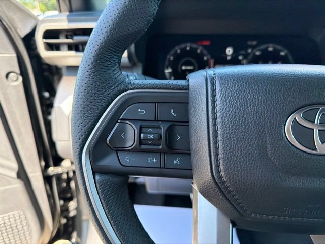 Certified 2025 Toyota Tacoma TRD Sport AWD/4WD image 23
