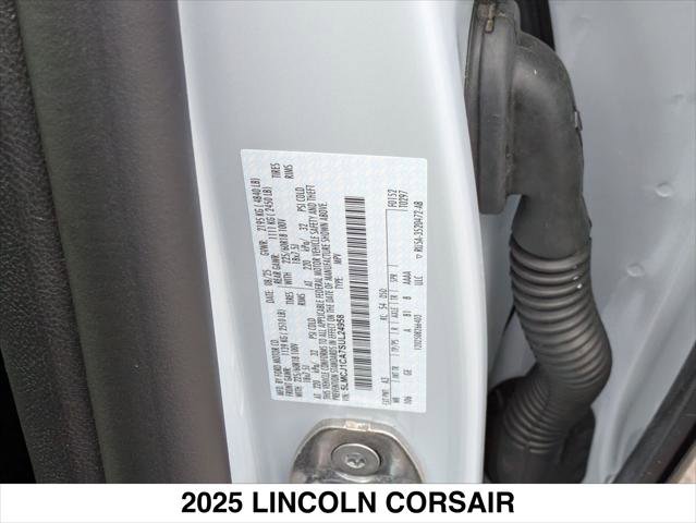 New 2025 Lincoln Corsair FWD w/ Equipment Group 101A image 15