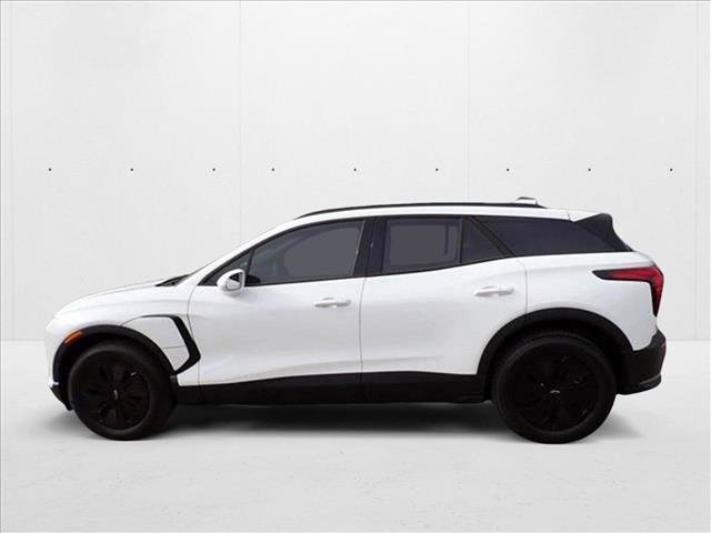 New 2025 Chevrolet Blazer EV LT w/ Super Cruise Package AWD/4WD image 2