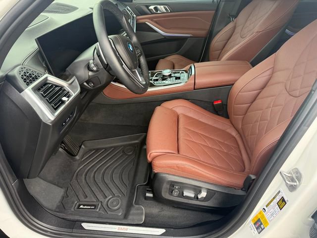 Used 2024 BMW X5 xDrive50e w/ Executive Package AWD/4WD image 14