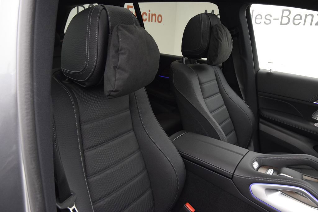 New 2025 Mercedes-Benz GLS 580 4MATIC image 17