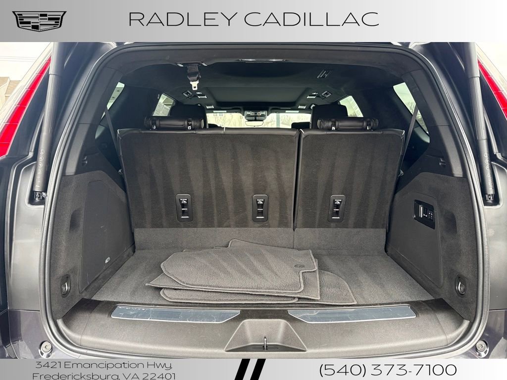 Used 2022 Cadillac Escalade Sport Platinum image 17