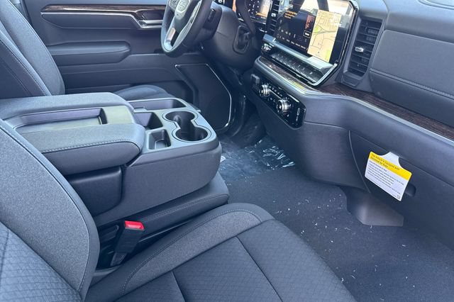New 2026 GMC Sierra 1500 SLE w/ X31 Off-Road Package AWD/4WD image 17