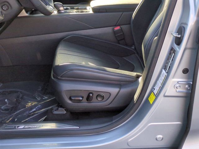 Used 2024 Lexus RX 500h F Sport w/ Convenience Package image 12