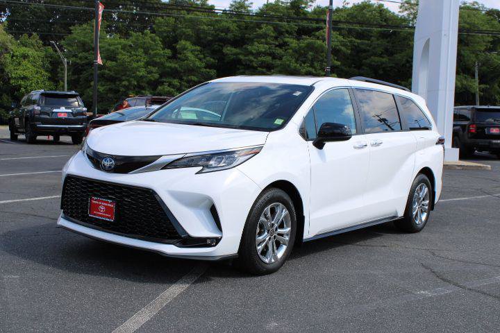 Certified 2023 Toyota Sienna XSE w/ XSE Plus Package