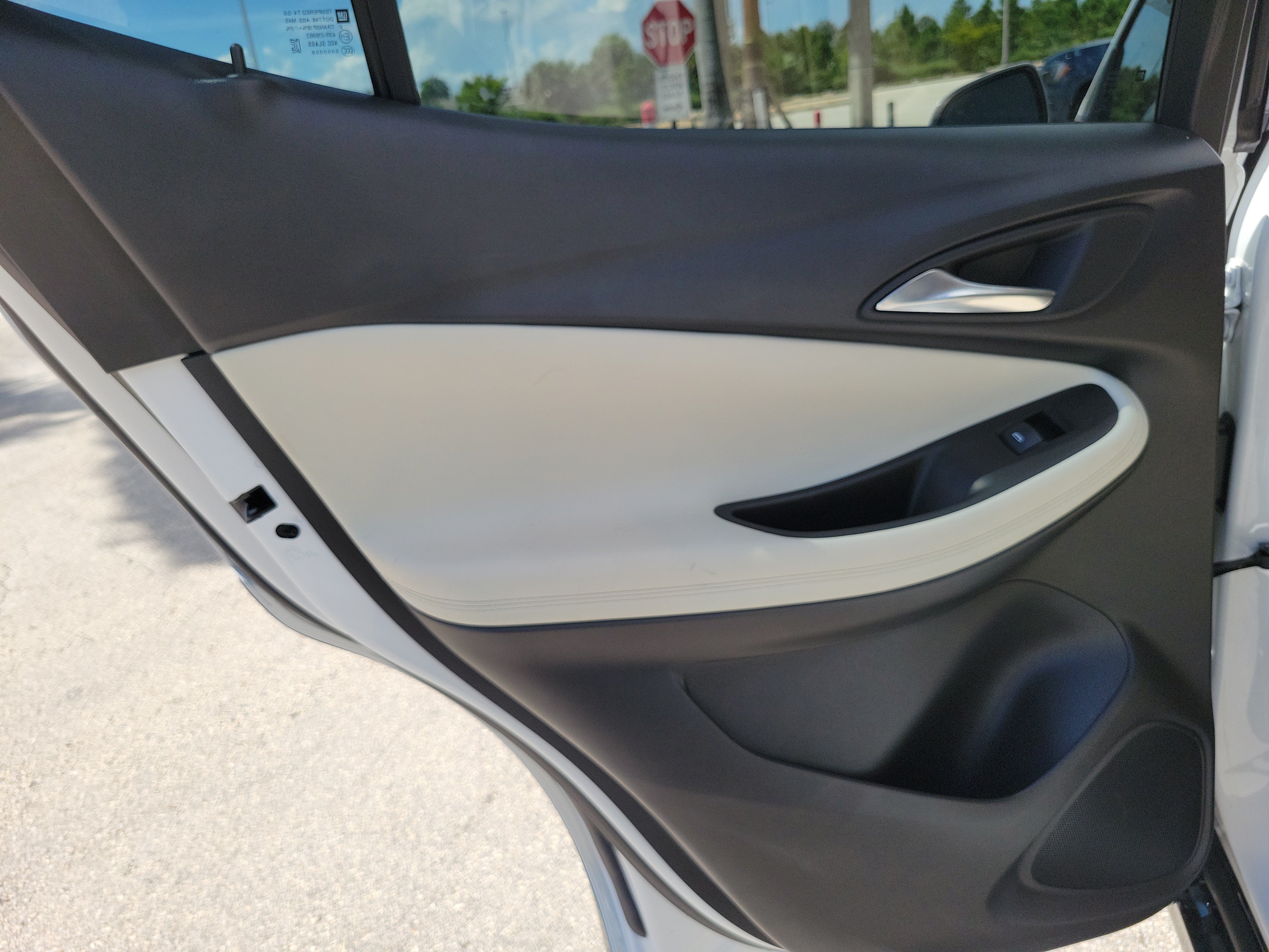 Used 2024 Buick Encore GX Sport Touring w/ Experience Buick Package FWD image 26