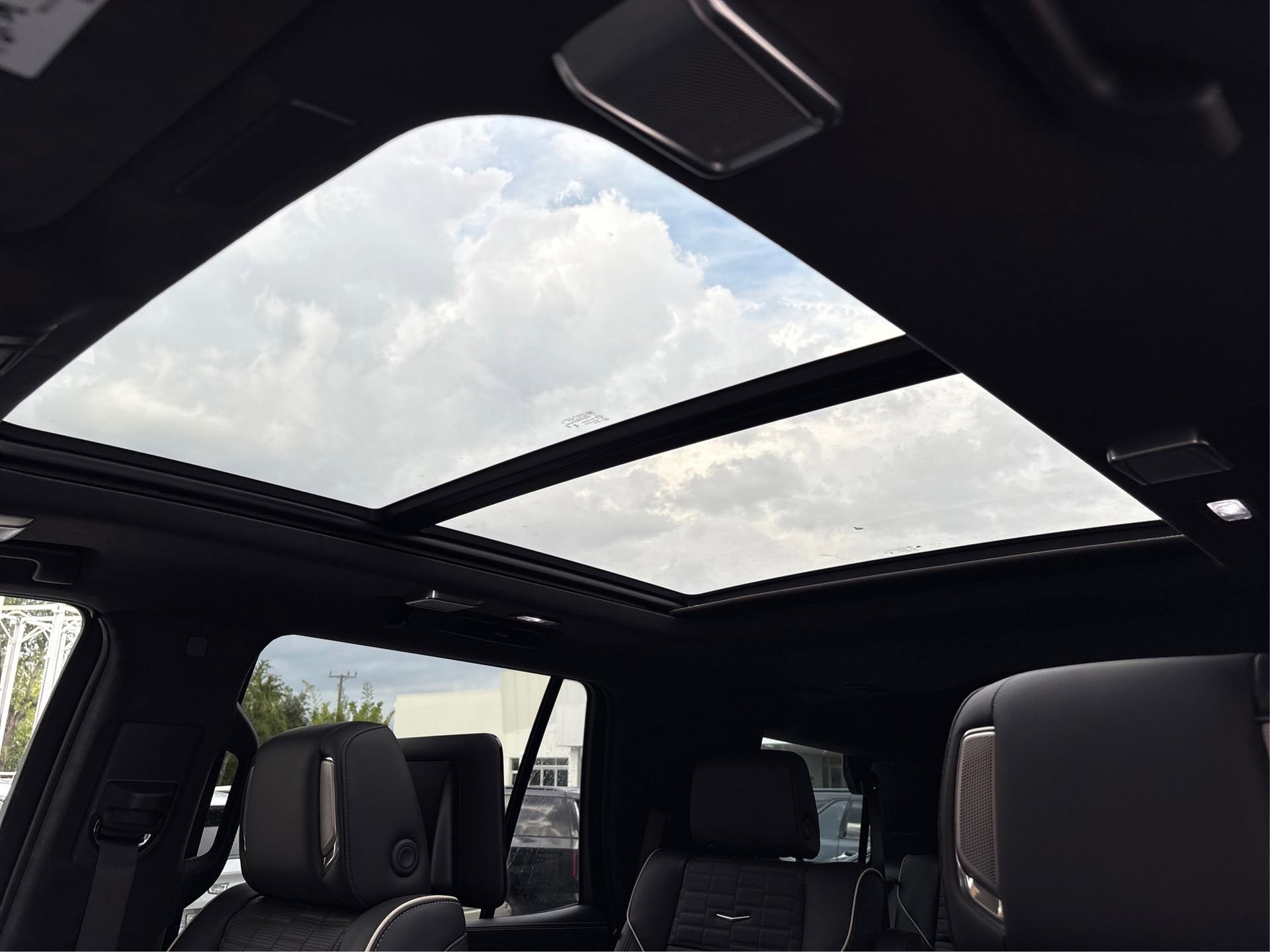 New 2026 Cadillac Escalade Platinum Sport AWD/4WD image 35