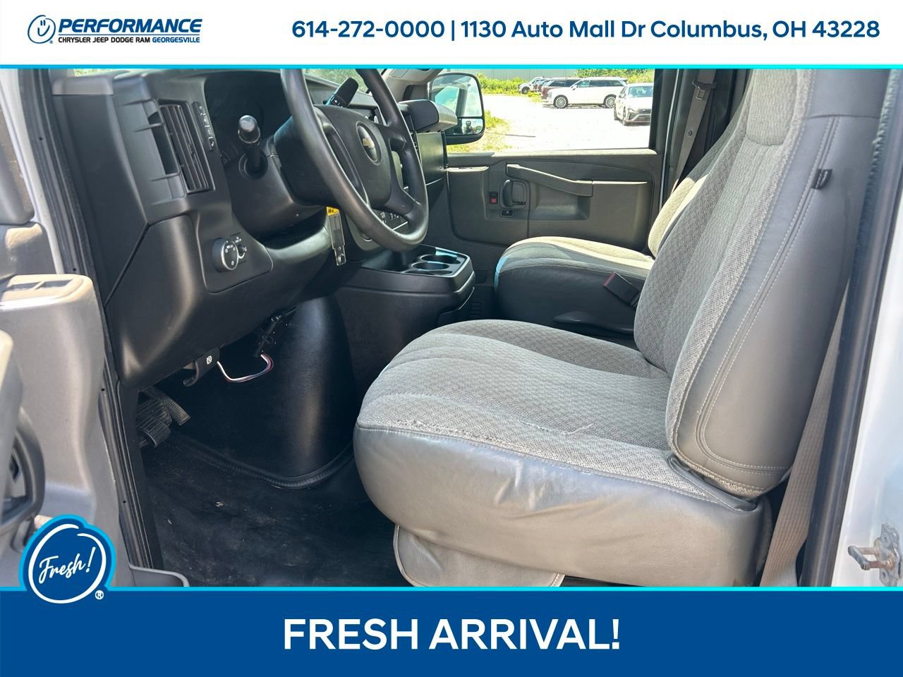Used 2018 Chevrolet Express 2500 Extended RWD image 12