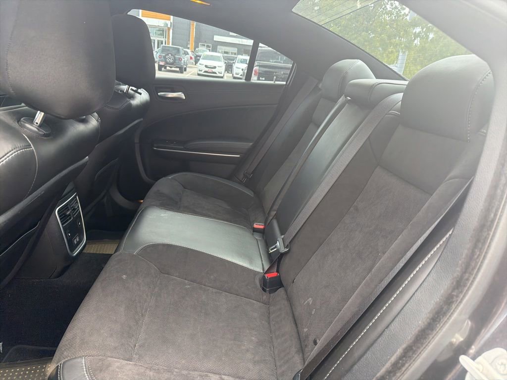 Used 2022 Dodge Charger R/T w/ Plus Group RWD image 8
