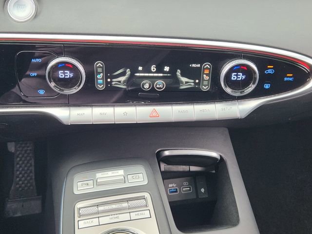 Used 2022 Genesis GV70 2.5T w/ Advanced Package image 14