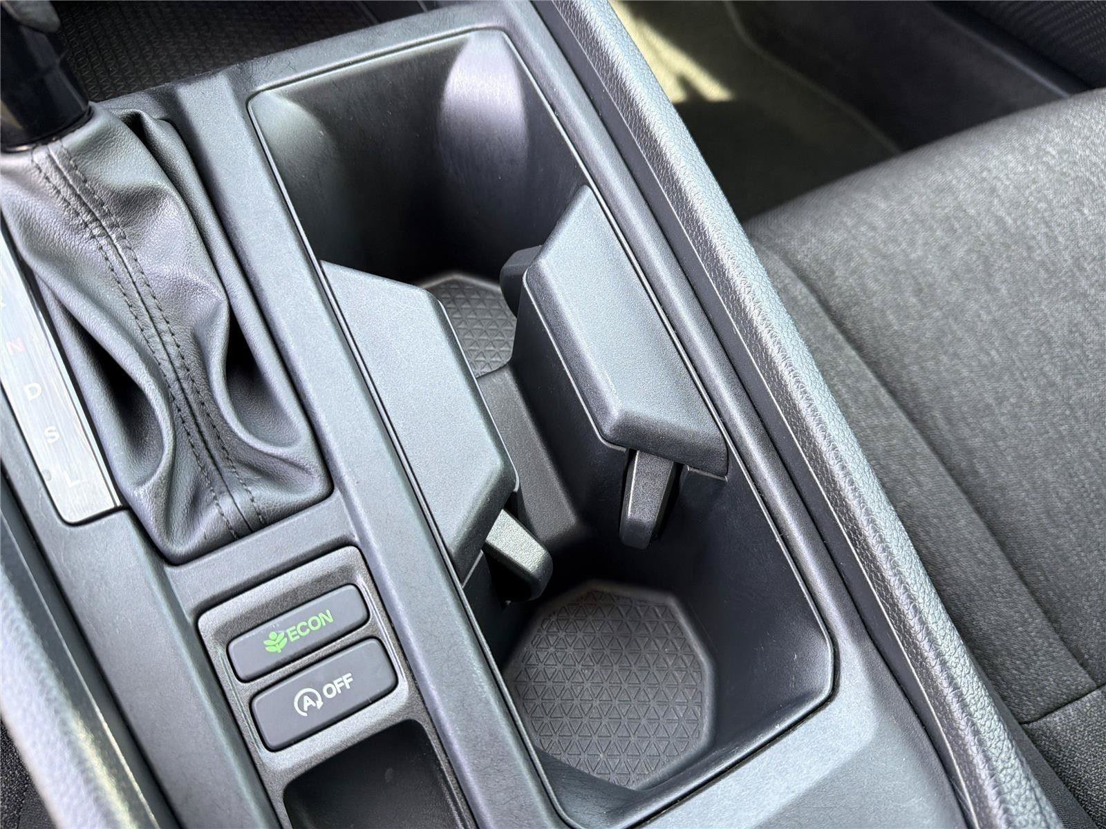 Used 2025 Honda Accord SE image 18